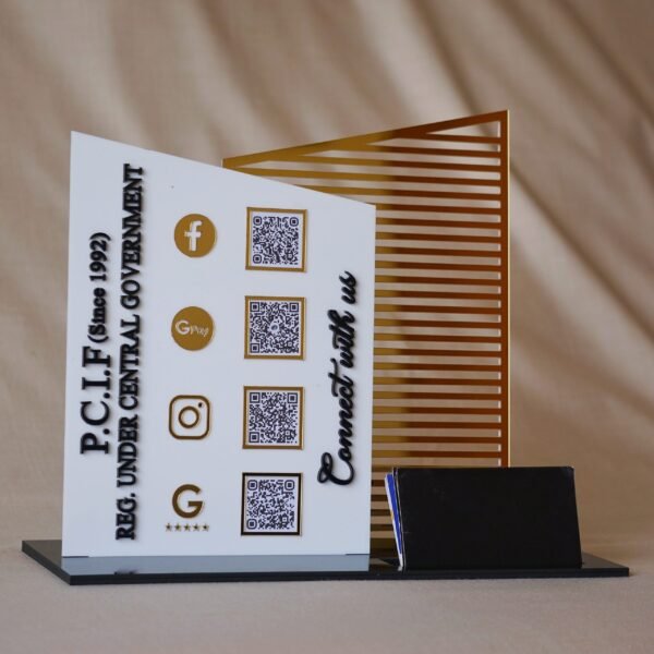 DSC06364 QR code stand with card holder and 4 qr code options with 3d embossed letters