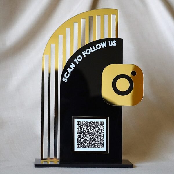 DSC06645 single qr scan stand for social media in black and gold