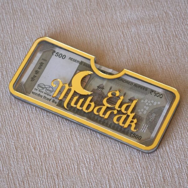 1742641699469 Personalized envelope made using acrylic for gifting eidi; it can also be used for storing money. Golden acrylic is used for borders and Arabic font.